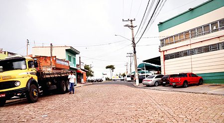 Leia mais sobre o artigo Região do Marília terá 2 importantes vias asfaltadas: o que você acha?