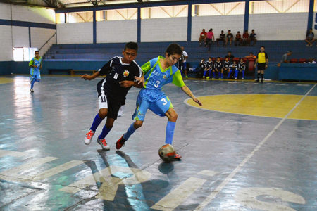 Leia mais sobre o artigo Secretaria do Esportes e Lazer abre inscrições para as aulas de Futsal