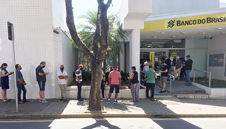 Leia mais sobre o artigo Clientes do Banco do Brasil em Salto sofrem com fechamento de agência e superlotação da que restou