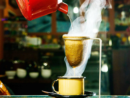Leia mais sobre o artigo Se você ama café e não conhece tudo sobre a bebida que é preferência nacional, precisa ler esta reportagem