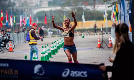 Leia mais sobre o artigo O Céu é o Limite para Giovanna Martins, que vence prova de 100 km e faz índice para o Mundial de Ultramaratona