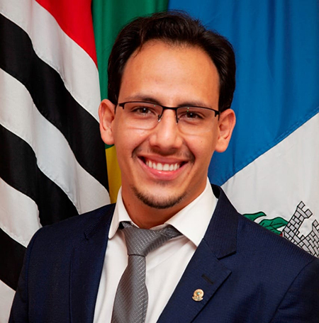Read more about the article Vinicius Saudino oficializa sua pré-candidatura a deputado federal