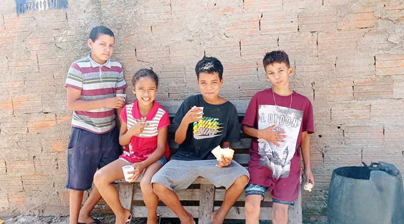 Leia mais sobre o artigo Projeto Mutuca: dois anos levando alimento e esperança para a comunidade do Marília