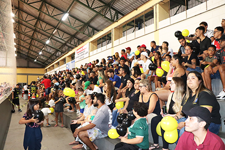 Leia mais sobre o artigo Você viu que a equipe Orós Futsal ganha o Campeonato Municipal de Futsal em Salto?