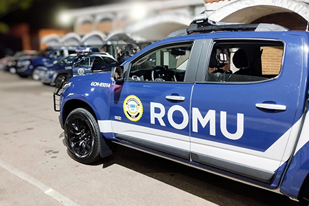 Leia mais sobre o artigo Incrível: Romu da GCM prende sujeito com exatas 902 porções de drogas na cidade