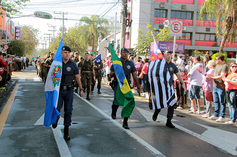 Desfile de 7 de Setembro em Salto