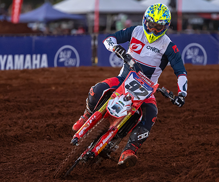 Leia mais sobre o artigo Rogério Nogueira vence 3º etapa e assume liderança Campeonato de Brasileiro de Motocross