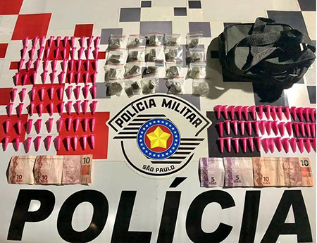 Leia mais sobre o artigo PM prende homem com quase 150 porções de drogas em Itu