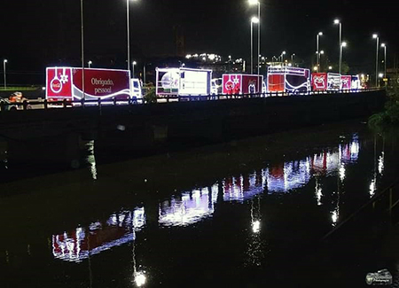 Leia mais sobre o artigo Dezembro começa com caravana da Coca-Cola em Salto, neste domingo