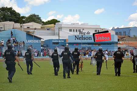 Leia mais sobre o artigo Confusão e quebradeira mancham final do Amador no dia 15 em Salto