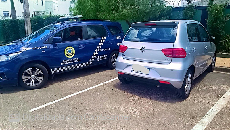 Carro furtado é recuperado em Salto