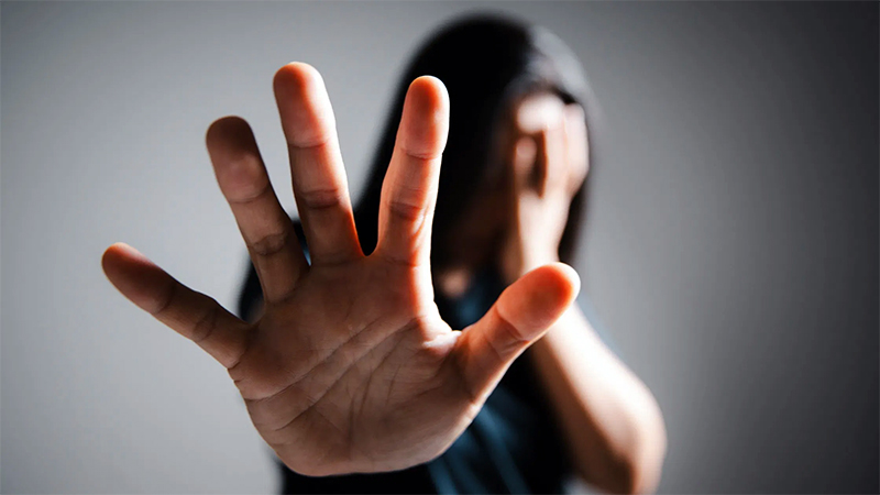 Homem é preso após agredir namorada em Salto