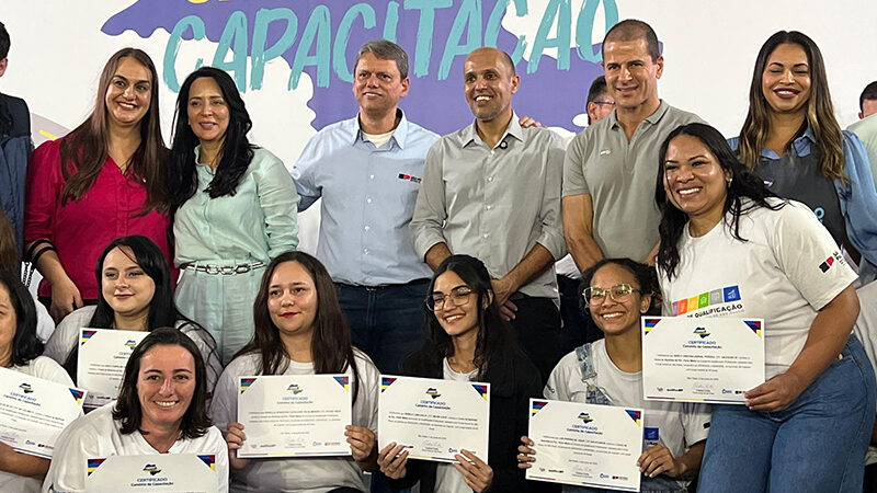 Governador Tarcísio de Freitas visita Indaiatuba e Capivari e foi recebido pelo deputado Rogério Nogueira