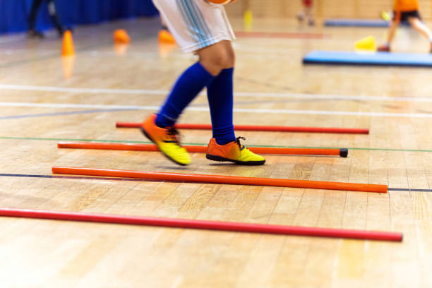 Leia mais sobre o artigo Que tal melhorar sua condição física aprendendo futsal?
