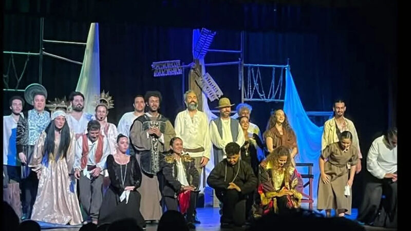 Apresentação da Peça Dom Quixote Musical em Salto