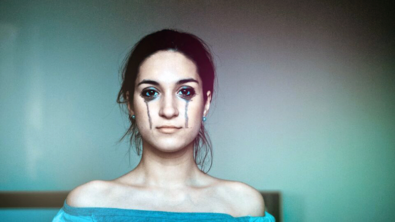 Leia mais sobre o artigo Mulher com transtorno fictício e bipolaridade enganou até a família dizendo que tinha câncer