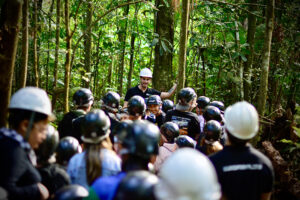 Eucatex inaugura Eucatrilha de educação ambiental em Bofete