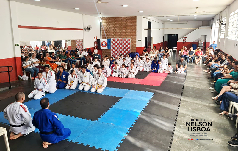 Leia mais sobre o artigo Mais de 40 Atletas de judô de Salto e Porto Feliz se reúnem e disputam campeonato