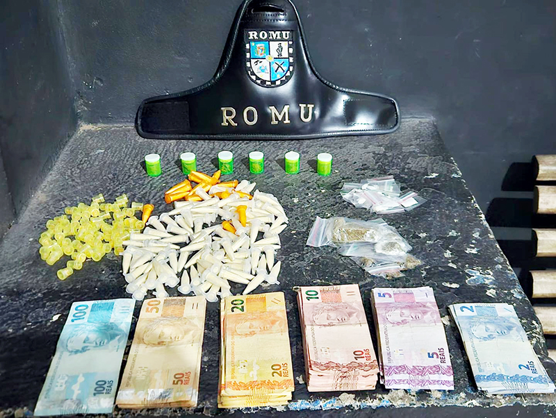 Leia mais sobre o artigo Romu prende 1 com quase 200 porções de drogas e R$ 996 em dinheiro no União, em Salto