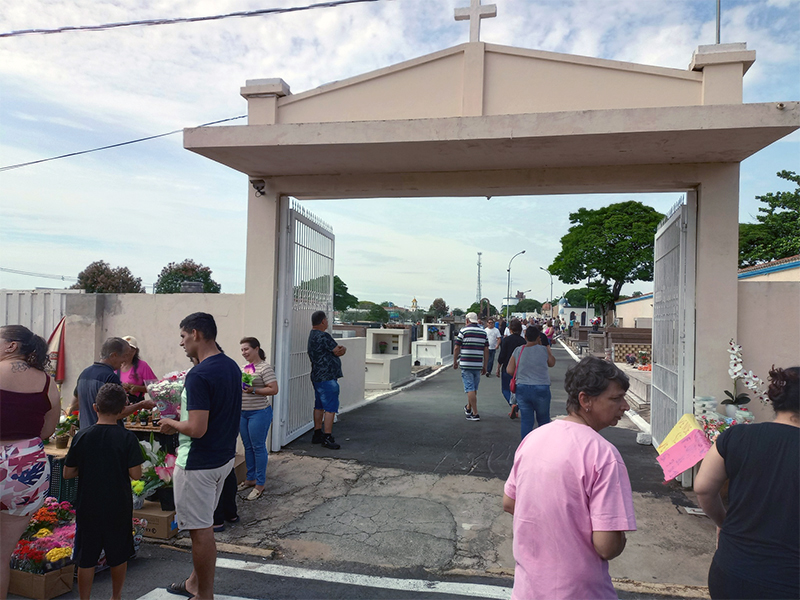 cemitérios de Salto esperam bom número de visitantes no Dia de Finados (A.I.EFS)