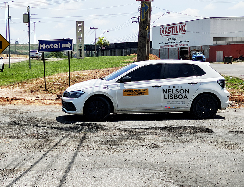 Leia mais sobre o artigo Cruzamento da Rua Israel com a 9 de Julho, no Panorama, em Salto, é para os fortes