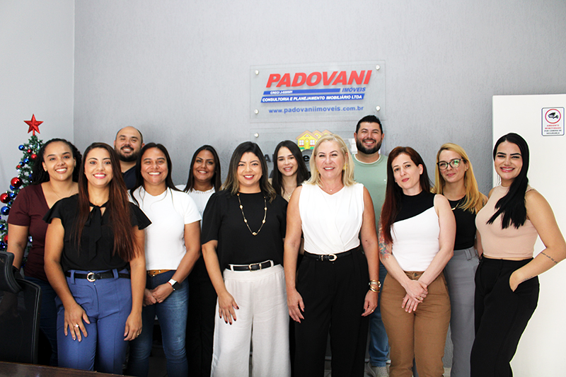 Leia mais sobre o artigo Padovani Imóveis agradece clientes, parceiros e colaboradores e projeta 2026 com mais trabalho e conquistas