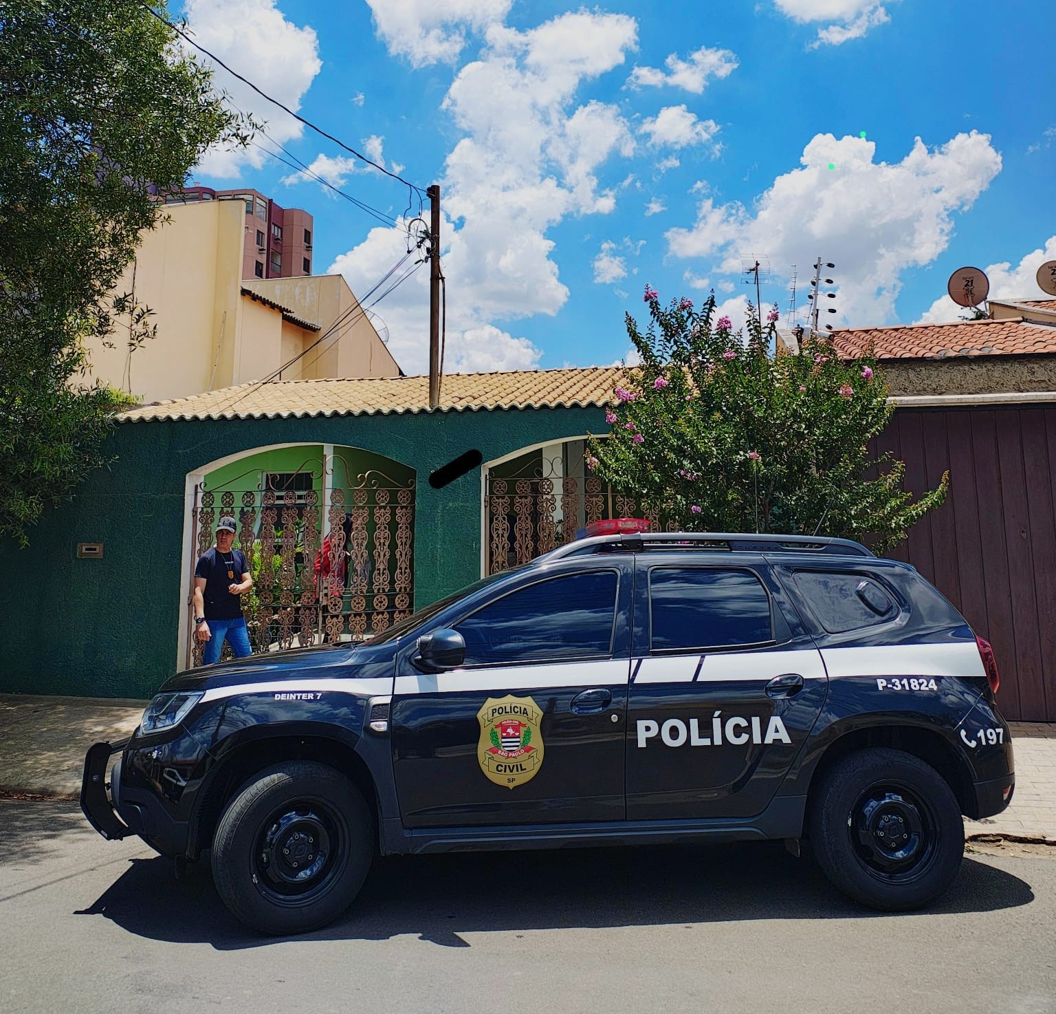 Influenciador digital tem busca e apreensão em sua casa