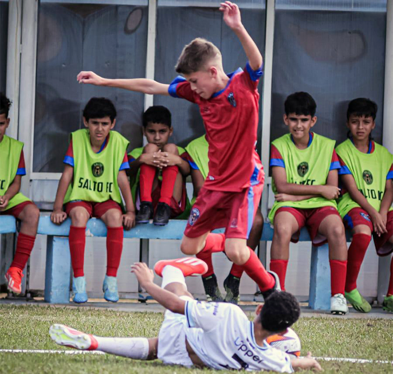 Seletiva para duas categorias do Salto FC será realizada esta semana