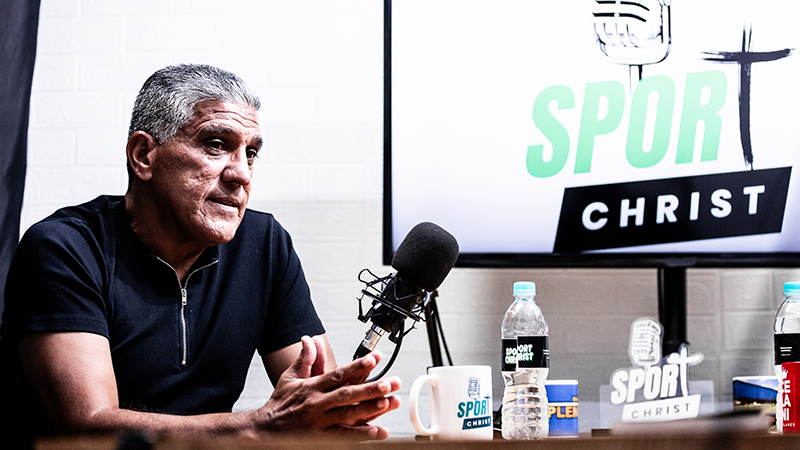 Leia mais sobre o artigo Hoje, dia 2, a partir das 20h30, veja no canal Sport Christ um papo com meia atacante Silas