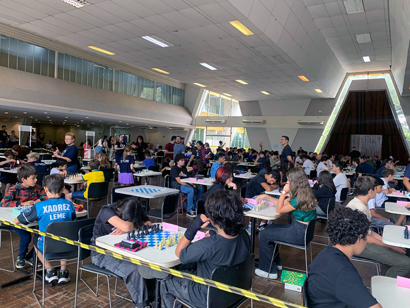Leia mais sobre o artigo Equipe Saltense de Xadrez disputa 1º Campeonato Solidário de Xadrez de Piracicaba