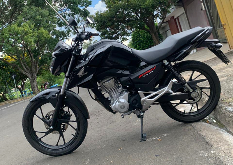 Ladrões furtaram moto zero de moradora de Salto em segundos