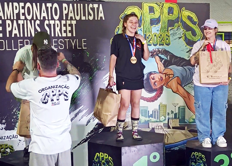 Indaiatubana de 17 anos no alto do pódio após conquistar campeonato de street em Guarulhos