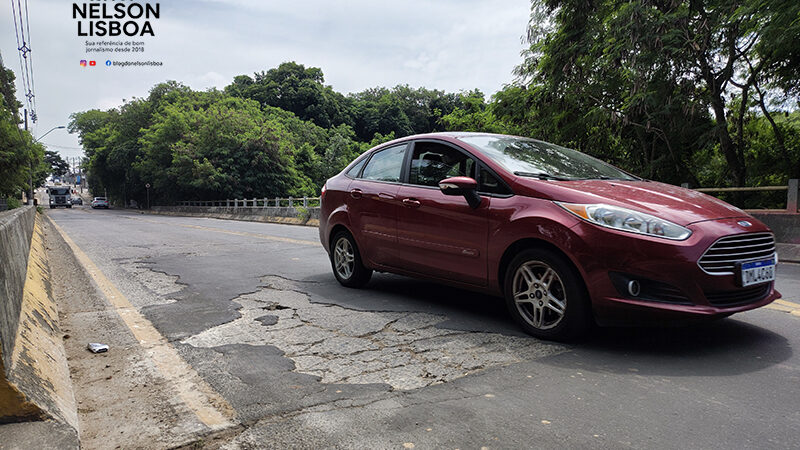 Ponte do Jardim das Nações apresenta desgaste e falta de manutenção