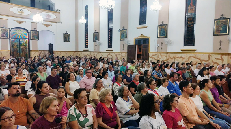 comunidade católica está em festa com os 60 anos da Paróquia e 500 anos de São Benedito