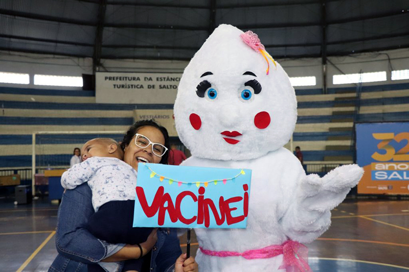 Pais devem levar seus filhos para serem vacinados em Salto