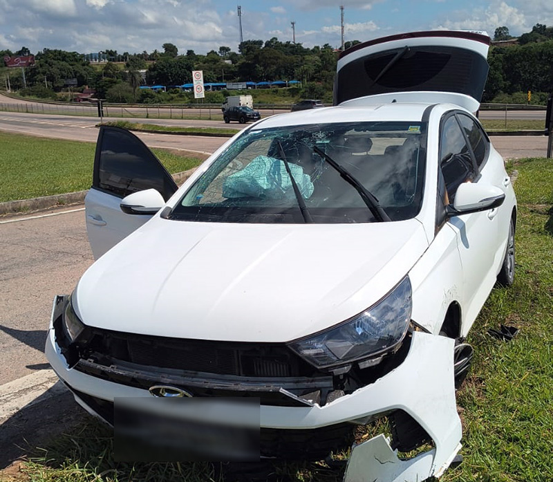 Carro de trio parou no km 65 em Campinas após intensa perseguição