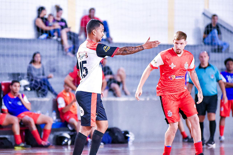 Leia mais sobre o artigo Haja coração: começam hoje as quartas de final do 8º Campeonato Municipal de Futsal Adulto de Salto