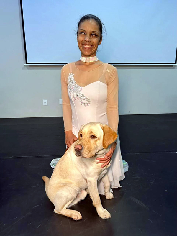 Instituto Audimax de Salto de Pirapora treina e doa cães-guias para pessoas cegas no país