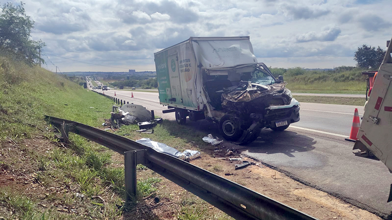SP-75 registra mais uma morte em colisão entre dois caminhões em Salto
