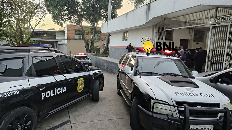 Cem policiais participaram de operação para combater crimes em Salto