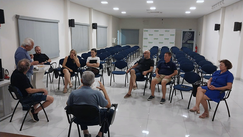 Associação Comercial que discutir a segurança em Salto