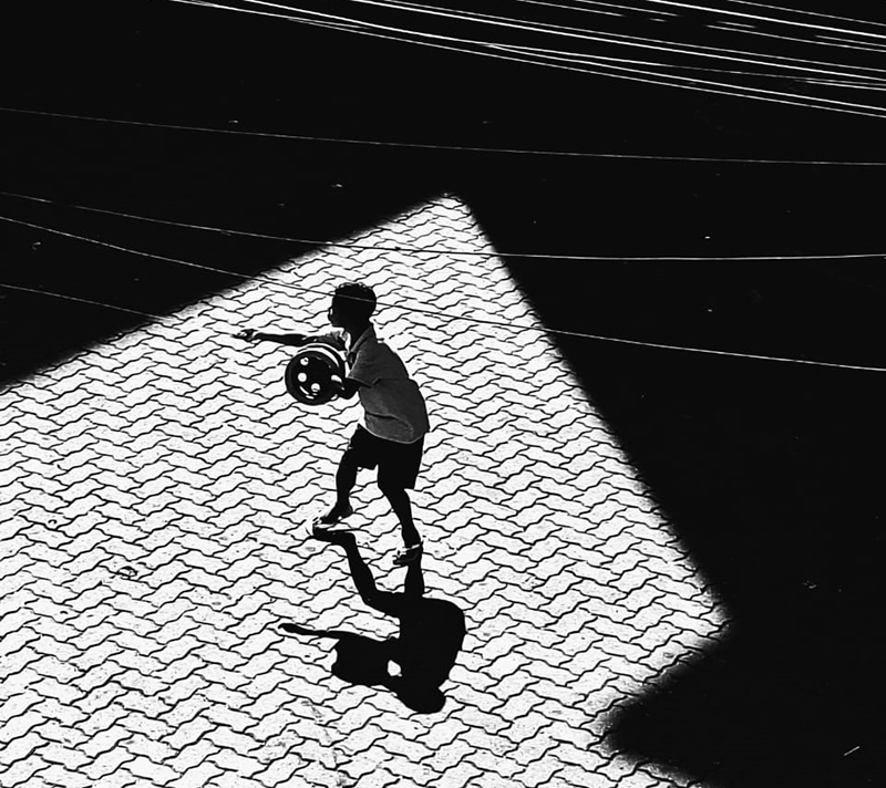 Leia mais sobre o artigo Daniel Miqueas, 17 anos, tem na Arte Fotográfica, sonhos e asas para voar