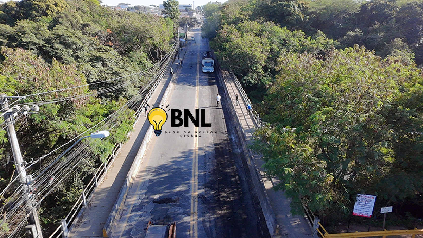 Ponte do Rio Jundiaí recebe nova camada asfáltica em Salto