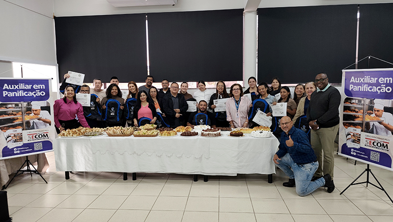 Leia mais sobre o artigo Secom e Prefeitura formam 17 novos auxiliares de panificação em Salto