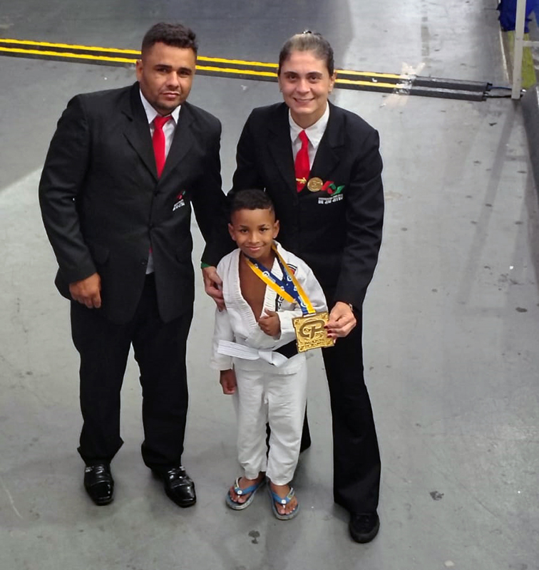 Otávio do CT Mariana Magalhães é campeão paulista