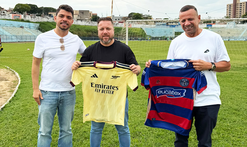 Salto FC recebe pai do zagueiro Gabriel Magalhães 
