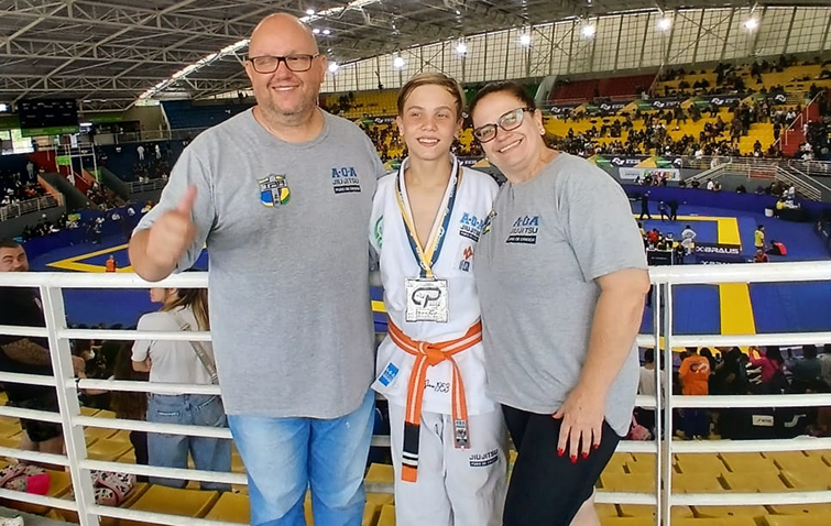 Leia mais sobre o artigo Pietro Causo é vice-campeão paulista de Jiu-Jitsu representando Salto