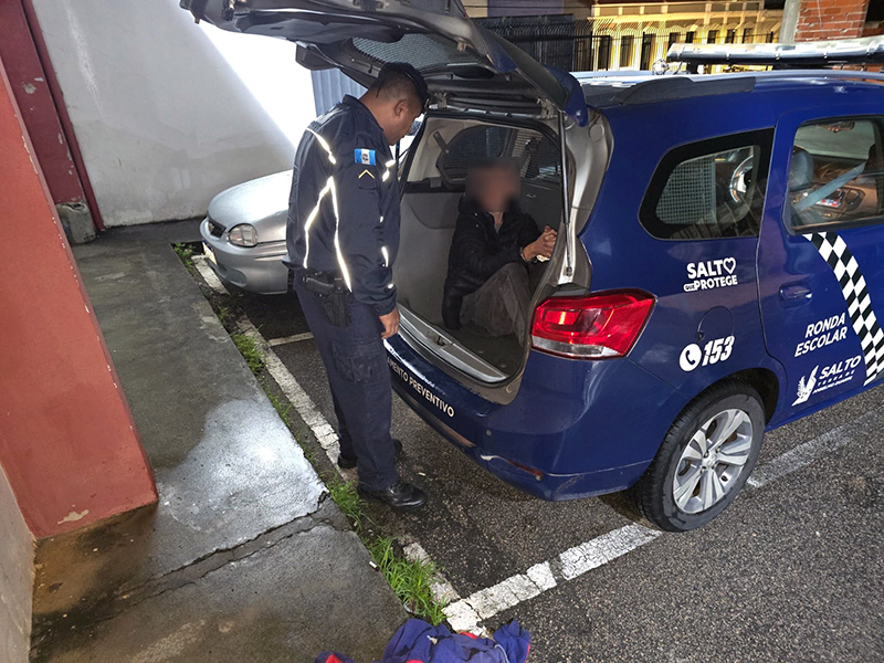 Homem é preso por tentativa de feminicídio no bairro Nair Maria em Salto